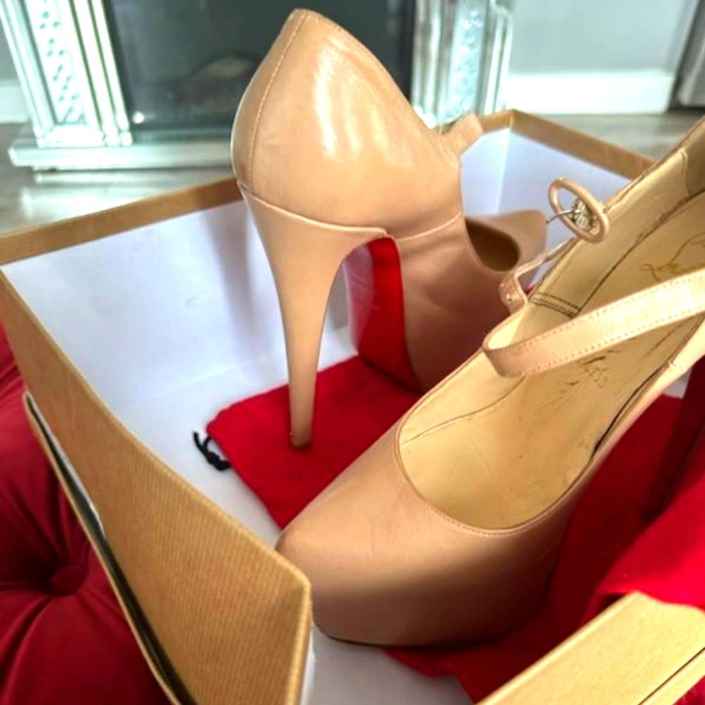 Red bottoms
